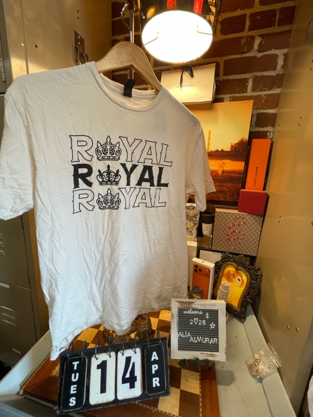 Royal" crown design